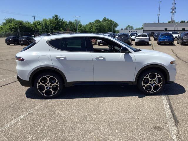 new 2025 Alfa Romeo Tonale car, priced at $43,542