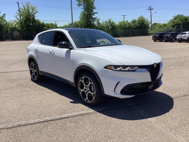 new 2025 Alfa Romeo Tonale car, priced at $43,542