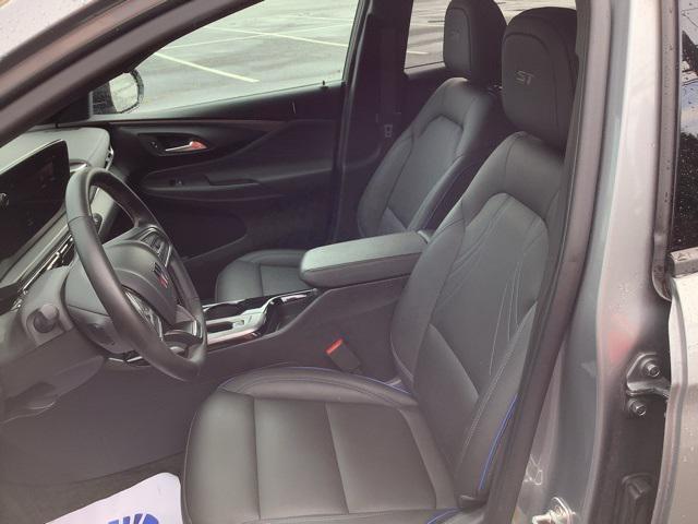 used 2024 Buick Envista car, priced at $25,000