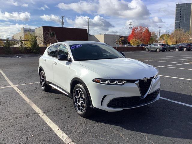 used 2024 Alfa Romeo Tonale car, priced at $27,897