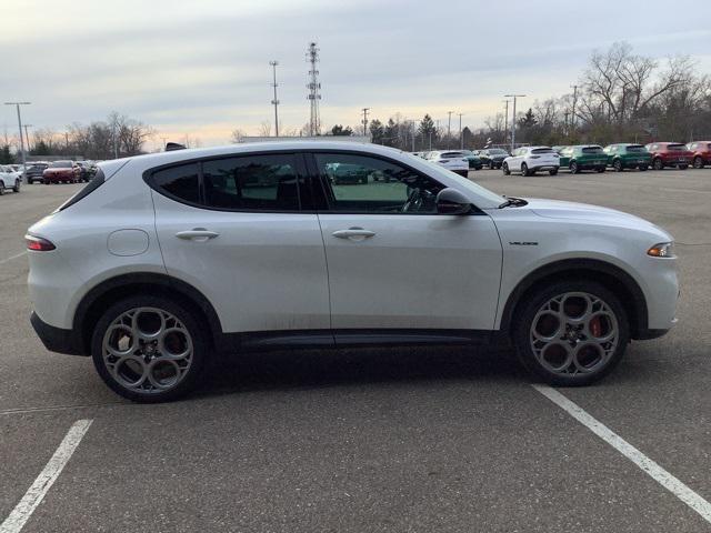 new 2024 Alfa Romeo Tonale car, priced at $50,095