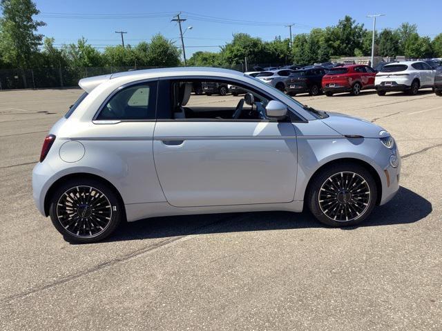 new 2025 FIAT 500e car, priced at $34,745