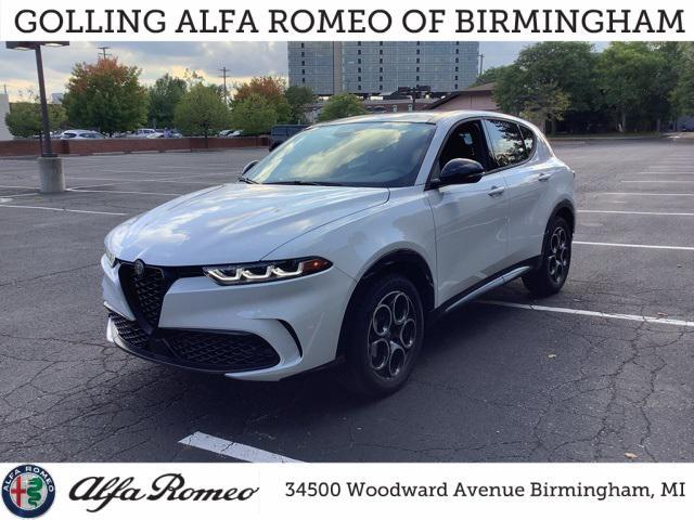 new 2025 Alfa Romeo Tonale car, priced at $44,190