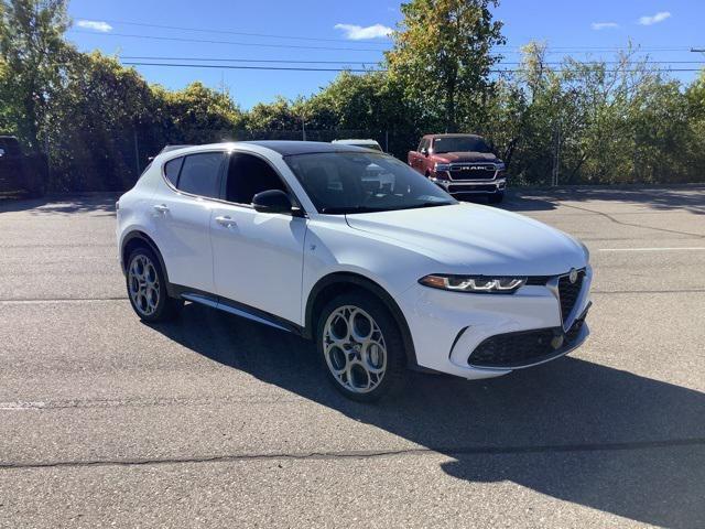 new 2024 Alfa Romeo Tonale car, priced at $48,659