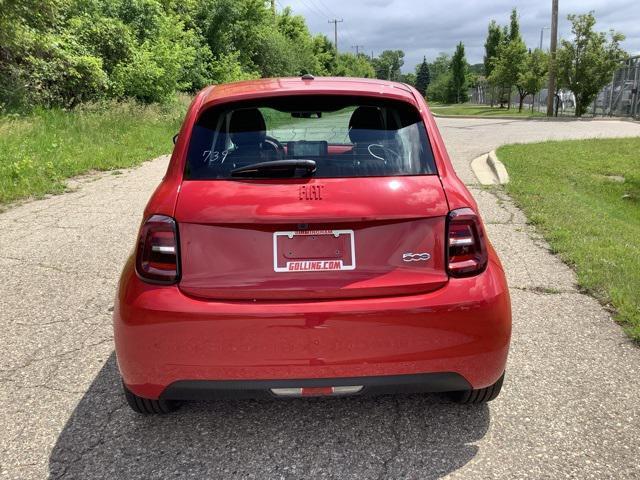 new 2024 FIAT 500e car, priced at $34,095