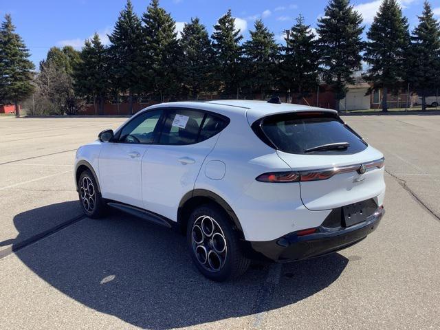 new 2025 Alfa Romeo Tonale car, priced at $46,190