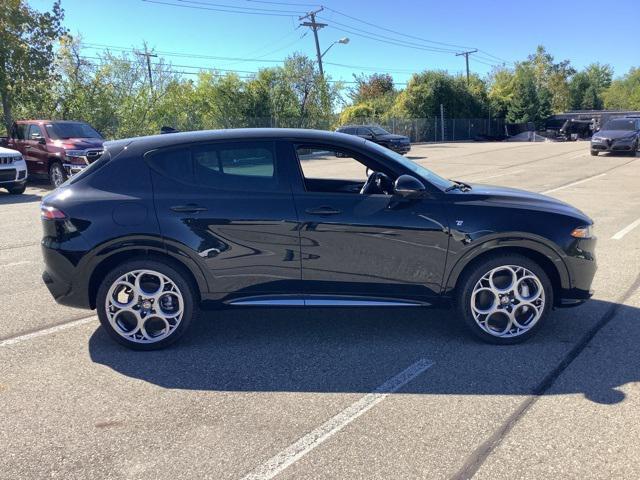 new 2024 Alfa Romeo Tonale car, priced at $51,029