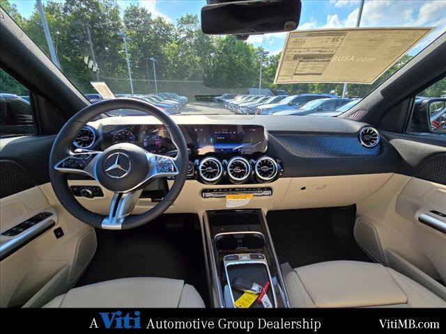 new 2025 Mercedes-Benz GLA 250 car
