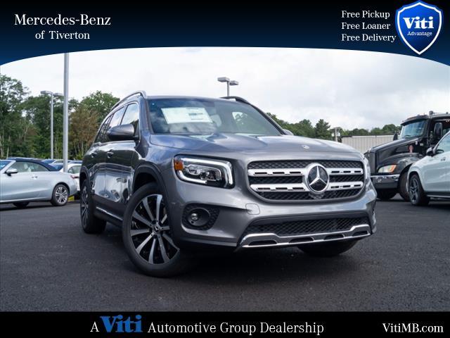new 2023 Mercedes-Benz GLB 250 car