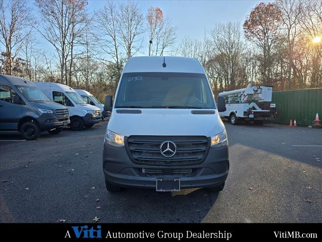 new 2024 Mercedes-Benz Sprinter 2500 car, priced at $61,686