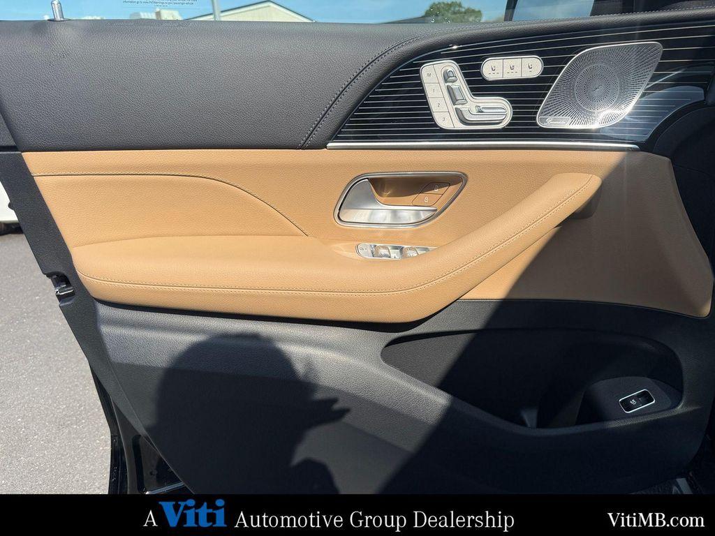 new 2026 Mercedes-Benz GLS 580 car, priced at $132,260