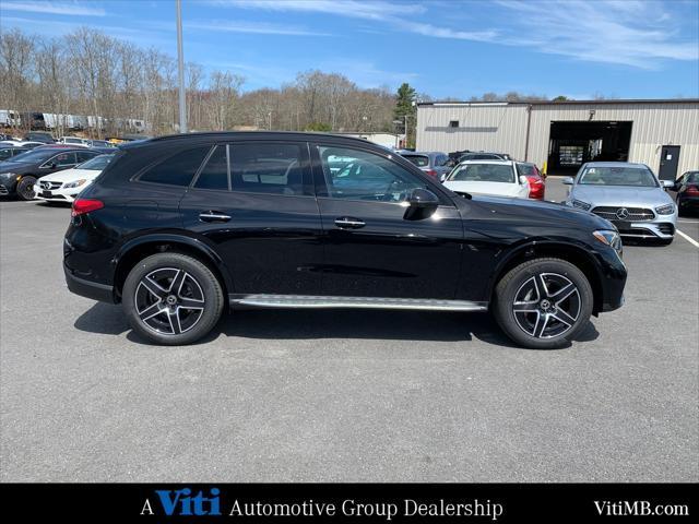new 2025 Mercedes-Benz GLC 300 car, priced at $61,700