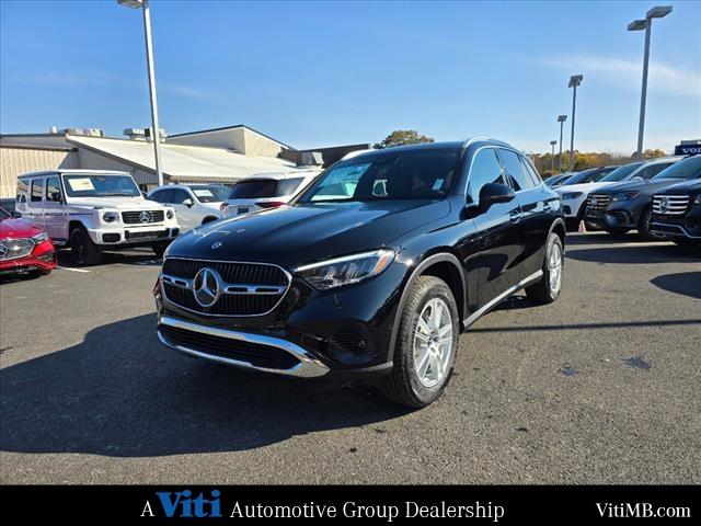 new 2025 Mercedes-Benz GLC 300 car, priced at $59,190