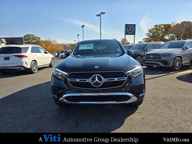 new 2025 Mercedes-Benz GLC 300 car, priced at $59,190