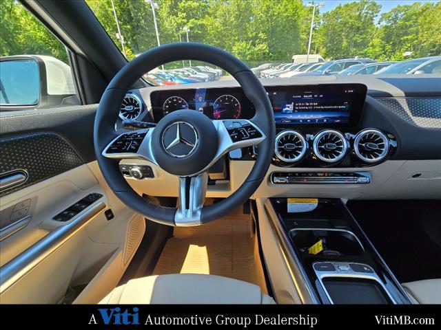 new 2025 Mercedes-Benz GLA 250 car