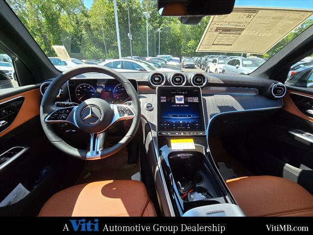 new 2025 Mercedes-Benz GLC 300 car