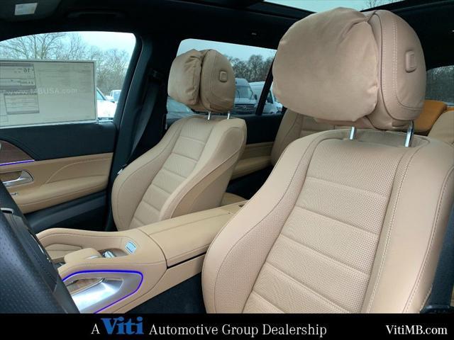 new 2025 Mercedes-Benz GLS 580 car, priced at $119,065