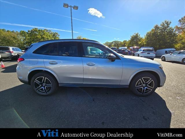 new 2025 Mercedes-Benz GLC 300 car, priced at $61,350