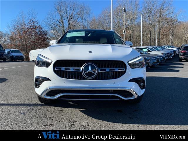 new 2025 Mercedes-Benz GLA 250 car, priced at $49,800