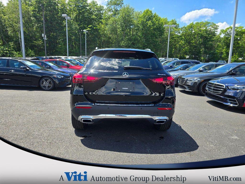 used 2025 Mercedes-Benz GLA 250 car, priced at $39,988