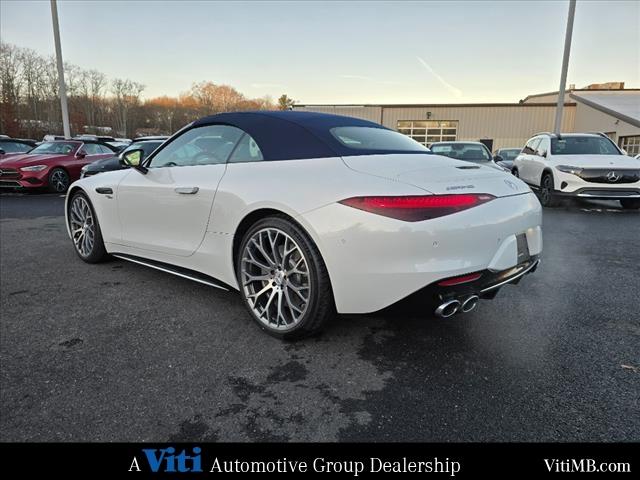 new 2025 Mercedes-Benz AMG SL 43 car, priced at $125,915