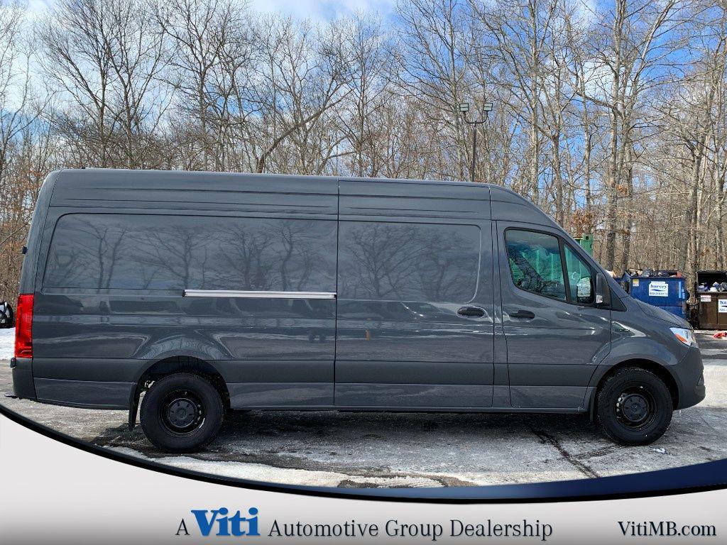 used 2024 Mercedes-Benz Sprinter 2500 car