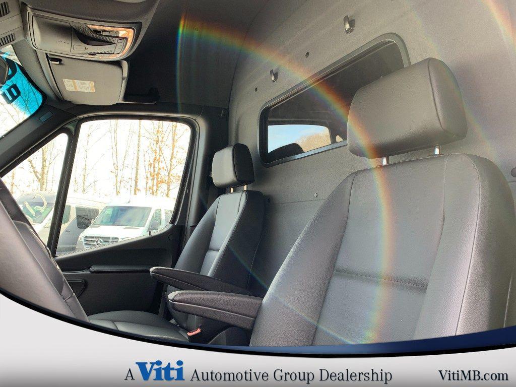 used 2024 Mercedes-Benz Sprinter 2500 car