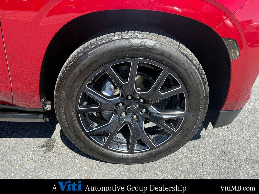 used 2024 Chevrolet Suburban car, priced at $79,988