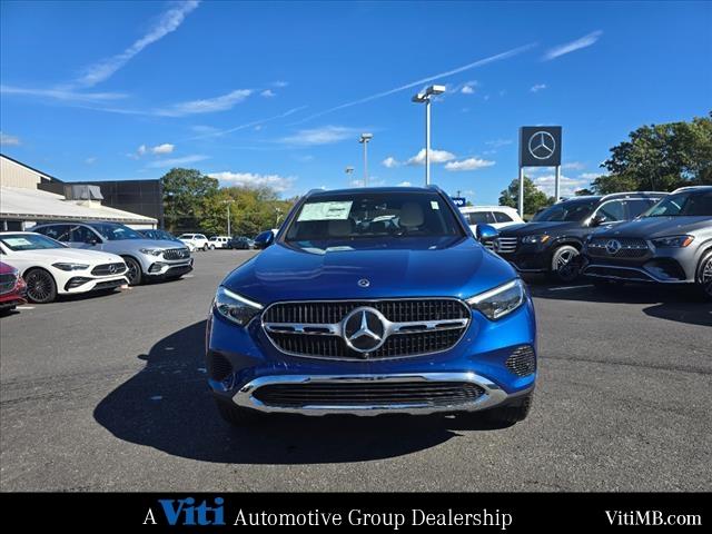 new 2025 Mercedes-Benz GLC 300 car, priced at $59,100