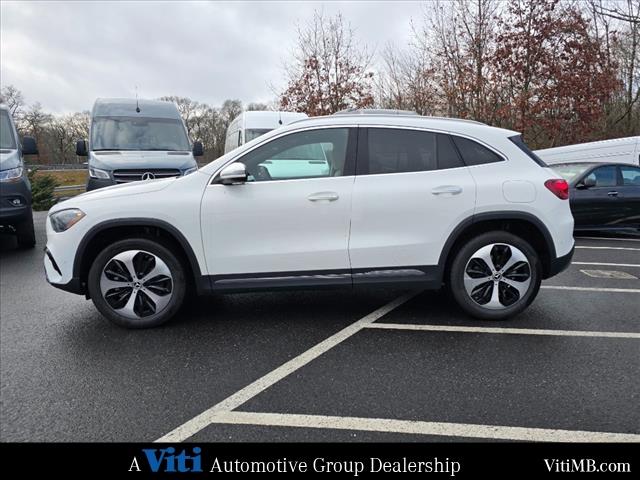 new 2025 Mercedes-Benz GLA 250 car, priced at $49,525