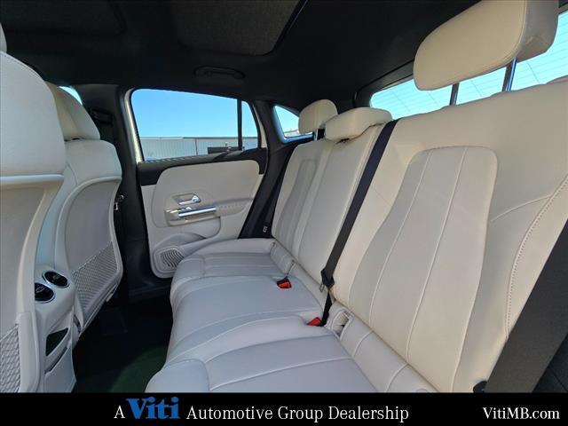 new 2025 Mercedes-Benz GLA 250 car