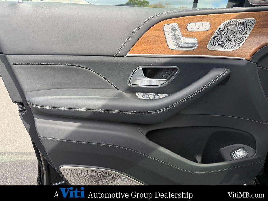 used 2022 Mercedes-Benz Maybach GLS 600 car, priced at $122,988