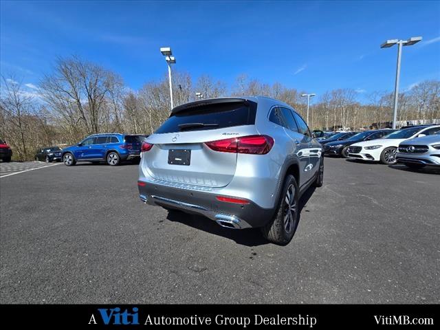 new 2024 Mercedes-Benz GLA 250 car, priced at $48,000