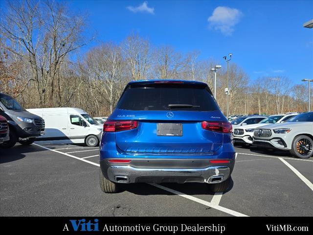 new 2024 Mercedes-Benz GLB 250 car