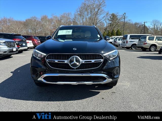 new 2024 Mercedes-Benz GLC 300 car, priced at $53,615