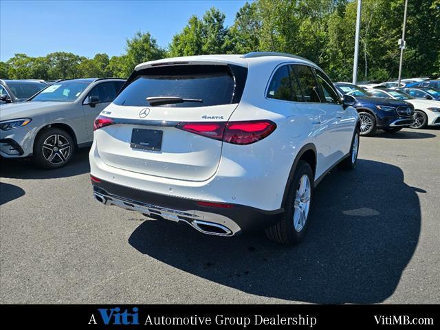 new 2025 Mercedes-Benz GLC 300 car