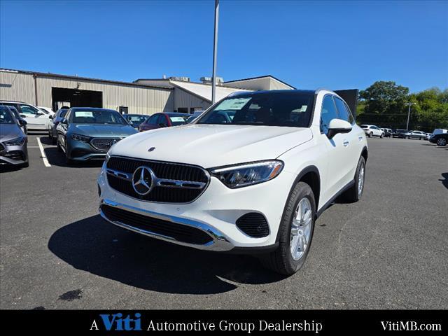 new 2025 Mercedes-Benz GLC 300 car