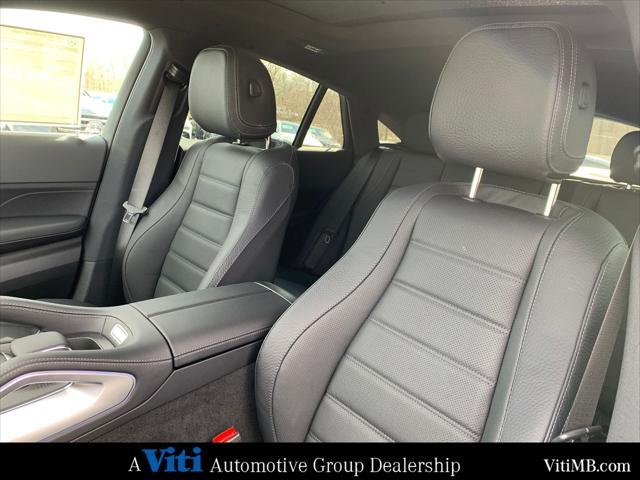 new 2025 Mercedes-Benz GLE 450 car, priced at $82,435