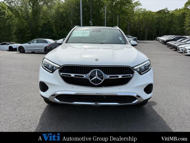 new 2025 Mercedes-Benz GLC 300 car, priced at $56,450