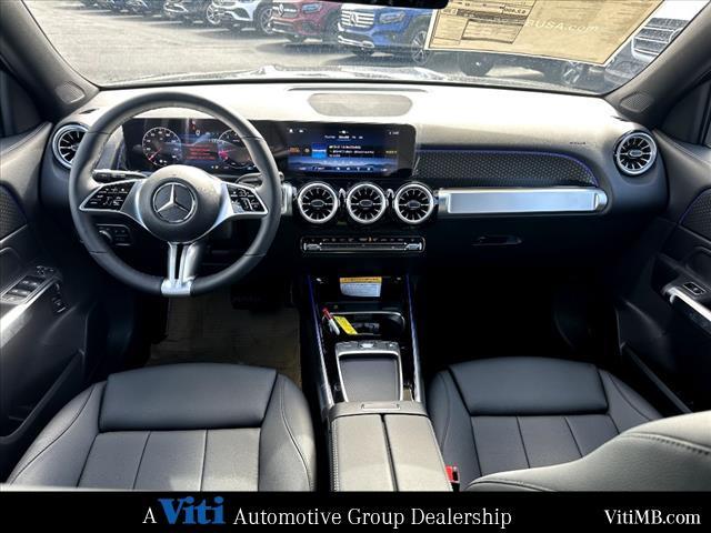 new 2024 Mercedes-Benz GLB 250 car