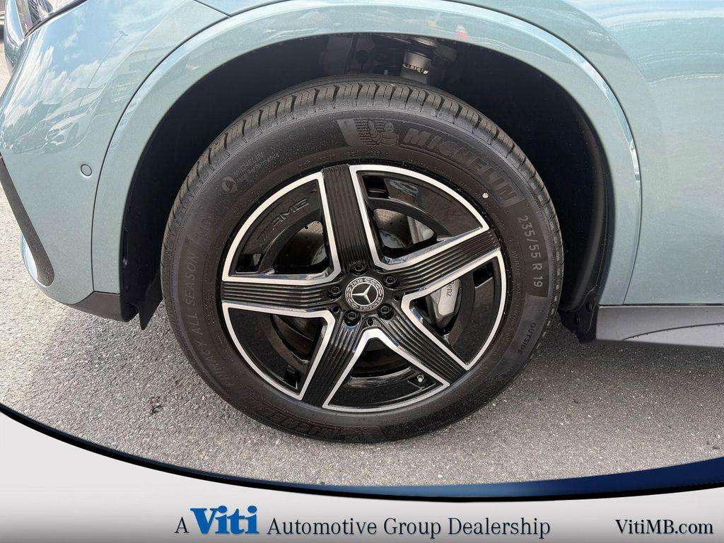 new 2025 Mercedes-Benz GLC 300 car, priced at $59,200