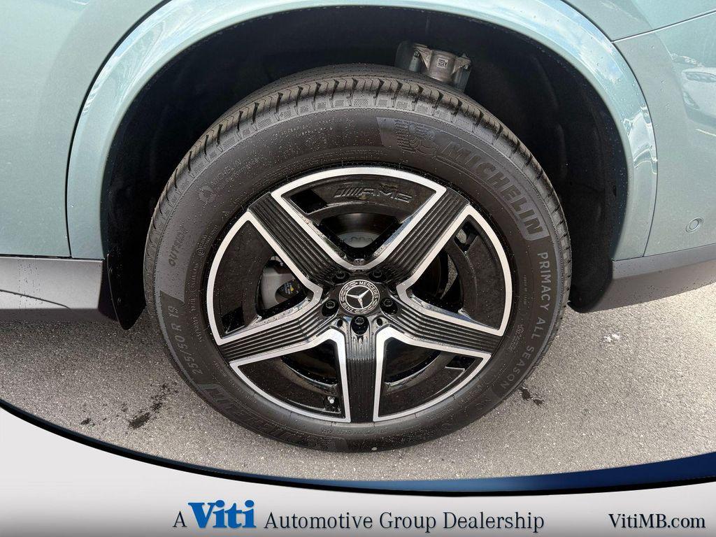 new 2025 Mercedes-Benz GLC 300 car, priced at $59,200