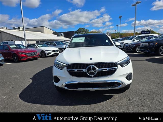 new 2025 Mercedes-Benz GLC 300 car, priced at $59,100