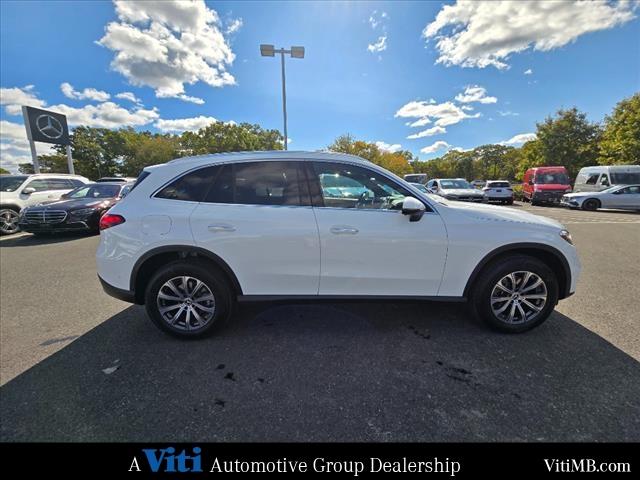 new 2025 Mercedes-Benz GLC 300 car, priced at $59,100