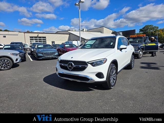 new 2025 Mercedes-Benz GLC 300 car, priced at $59,100