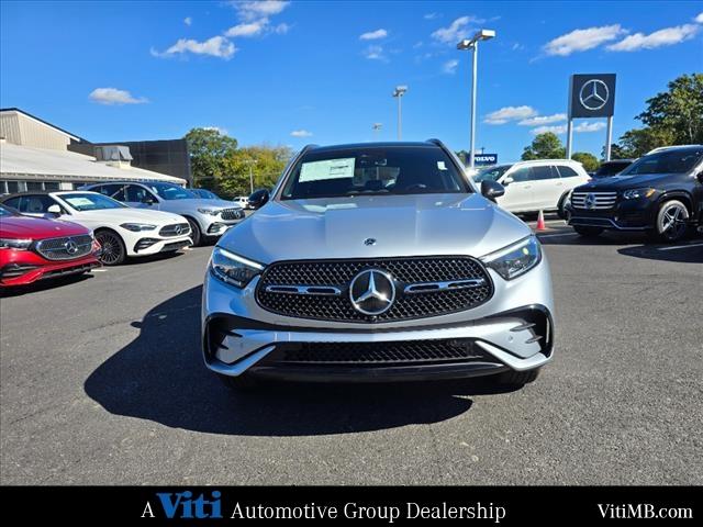 new 2025 Mercedes-Benz GLC 300 car, priced at $61,800