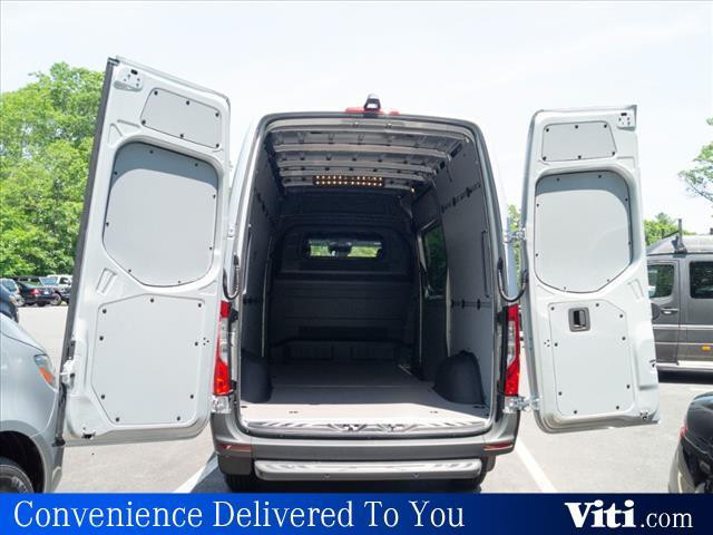 new 2023 Mercedes-Benz Sprinter 2500 car