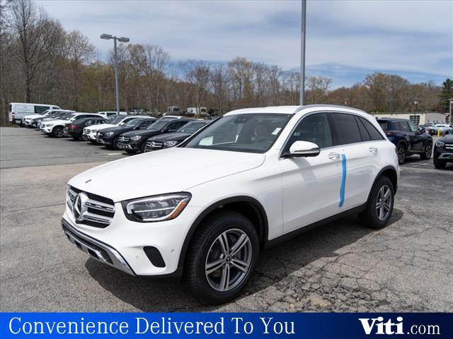 new 2022 Mercedes-Benz GLC 300 car