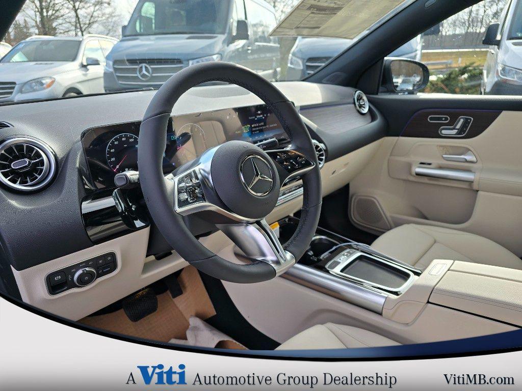 used 2025 Mercedes-Benz GLA 250 car, priced at $40,988
