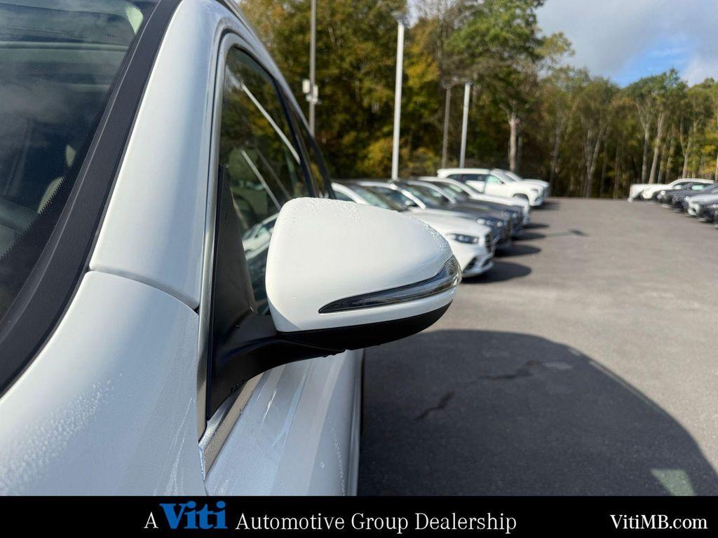 used 2023 Mercedes-Benz GLB 250 car, priced at $35,991